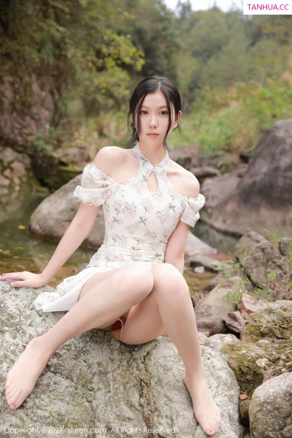 李雅柔  [XiuRen]高清写真图 2021.11.17 No.4229 李雅柔182CM第12张图片